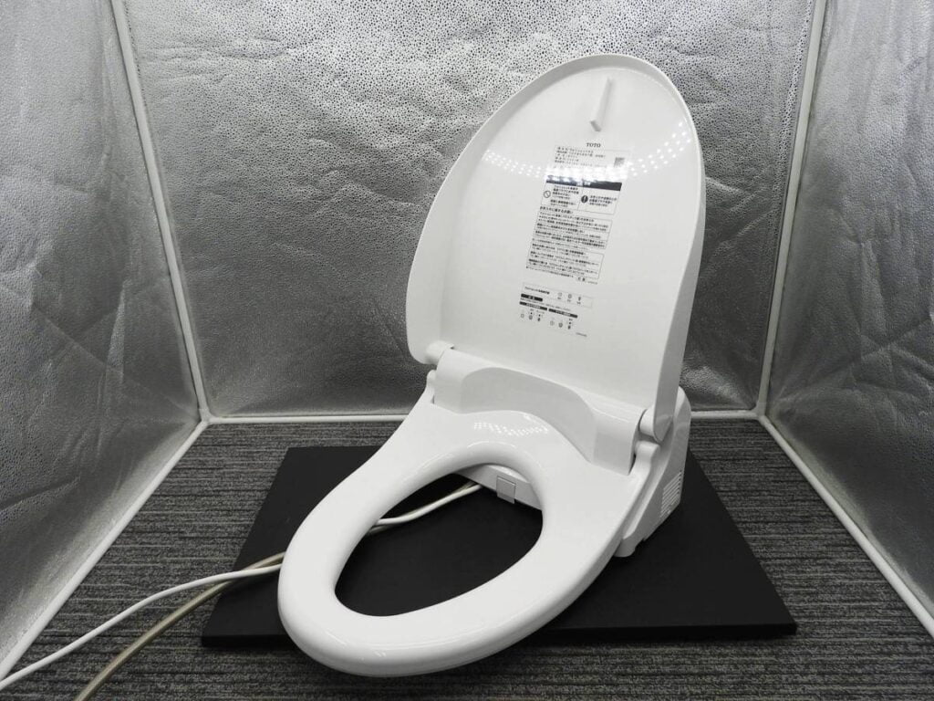 Nắp bồn cầu thông minh Toto TCF8CS67