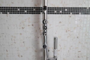 Sen cây Toto TMC95ECR cao cấp có matxa