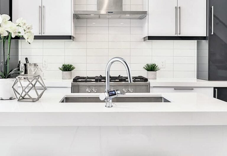 Cấu tạo và nguyên lí hoạt động của máy lọc nước tạo kiềm