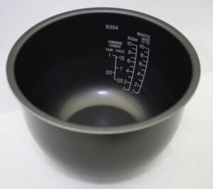 Nồi cơm điện Zojirushi NS-YMH18 điện 220-230V