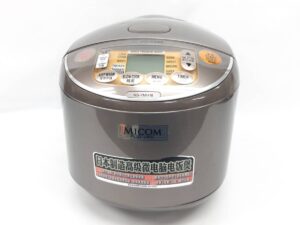 Nồi cơm điện Zojirushi NS-YMH18 điện 220-230V