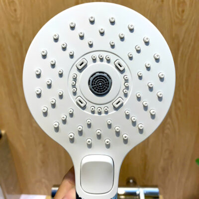 Sen tắm toto tbv03417j có khống chế nhiệt độ