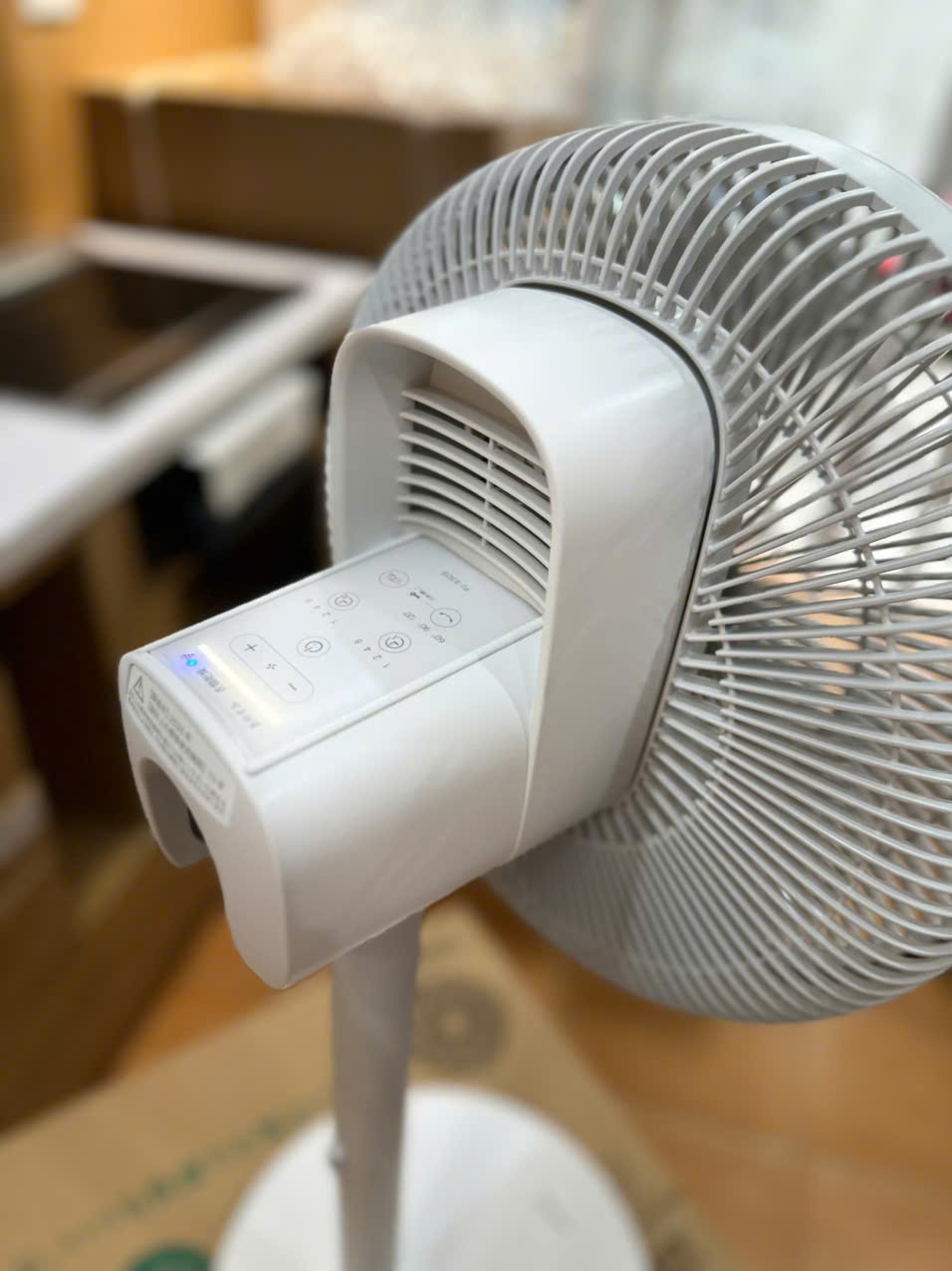 Quạt điện Sharp PJ-S3DS động cơ DC Quạt điện Sharp PJ-S3DS động cơ DC