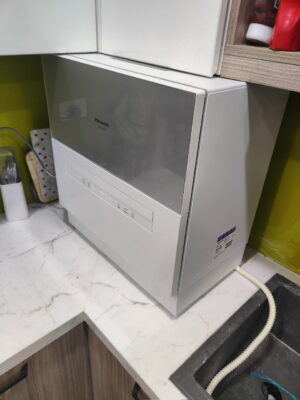 Máy rửa chén Panasonic NP-TH1SECN